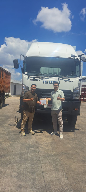 DO isuzu - Penyerahan Unit Isuzu Cirebon